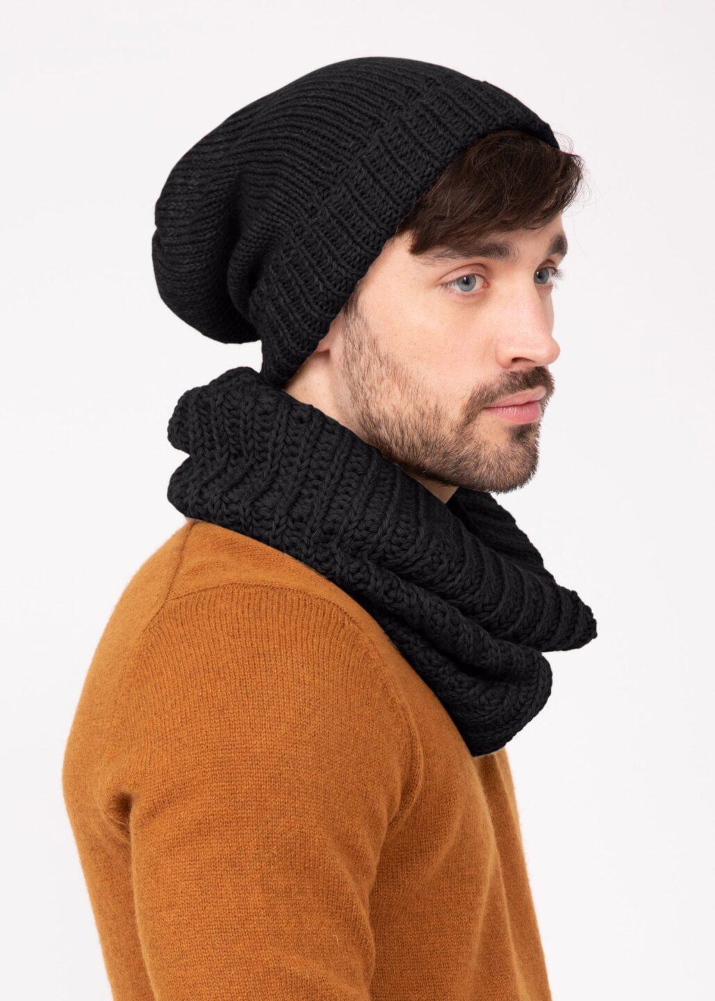 Merino Slouchy Knit Beanie Black