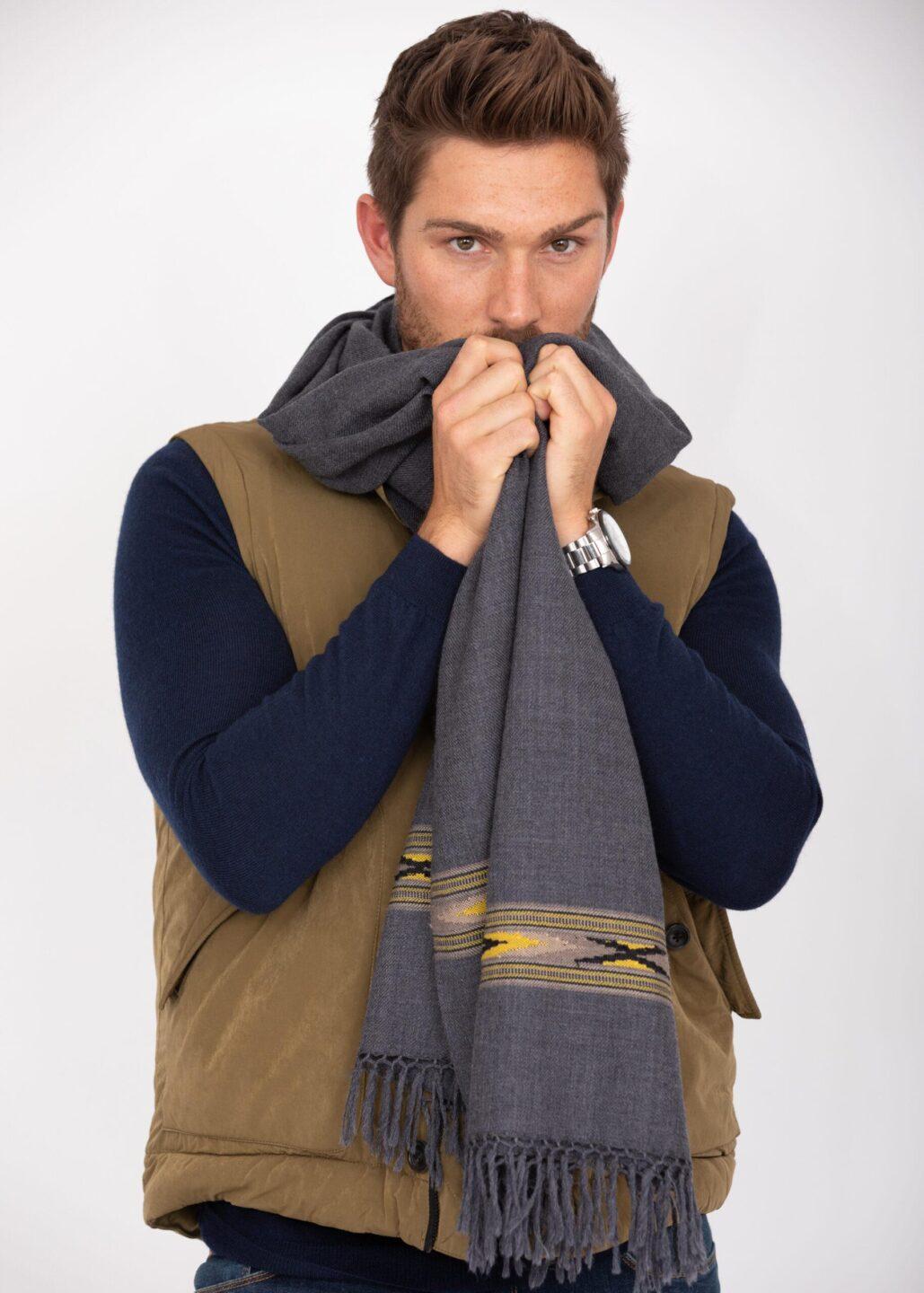 Oversize Men's Blanket Scarf Merino Wool Takhi Charcoal Grey 75 X 200cm