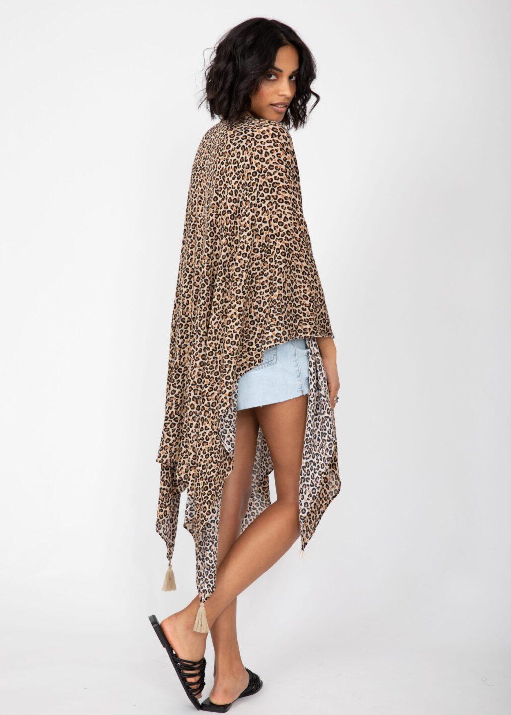 Kimono and Scarf with Tassels in Leopard Print