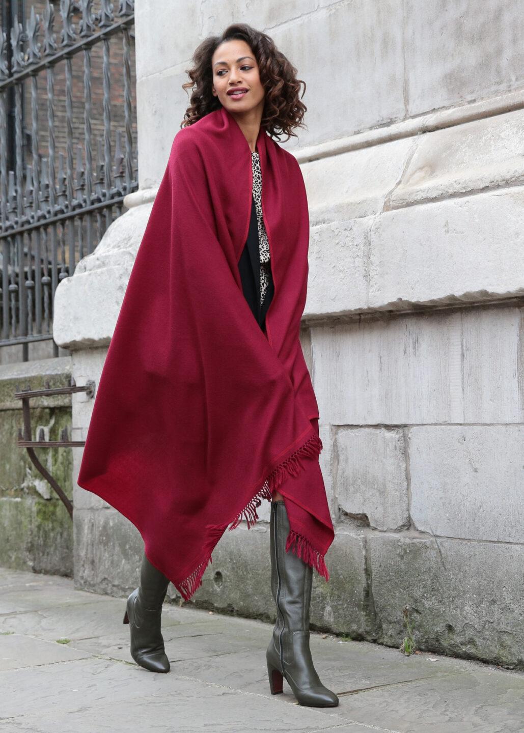 Shoreditch Merino Wool Shawl & Oversize Scarf Red 100 x 200cm